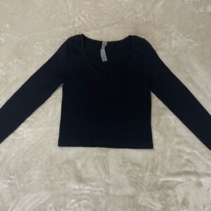 Ribbed Black Long Sleeve Top